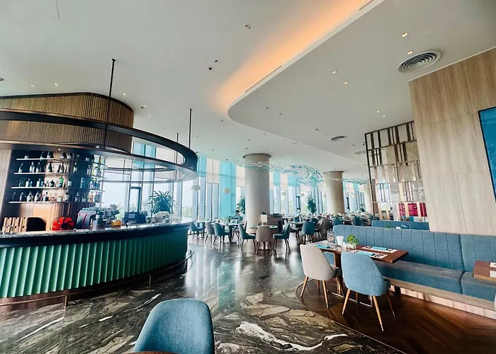 A La Cart With Bay View And Water Music 4* Hạ Long