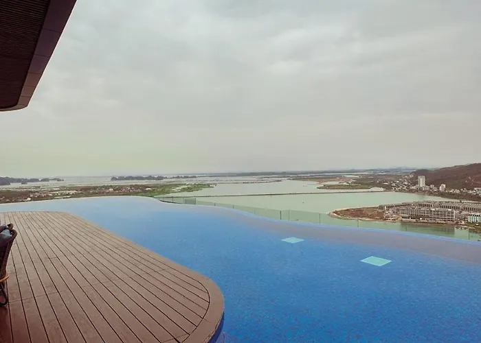 A La Cart With Bay View And Water Music Hạ Long