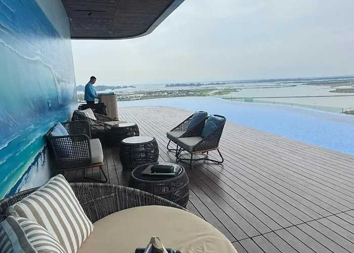 Khách sạn hẻo lánh A La Cart With Bay View And Water Music Hạ Long